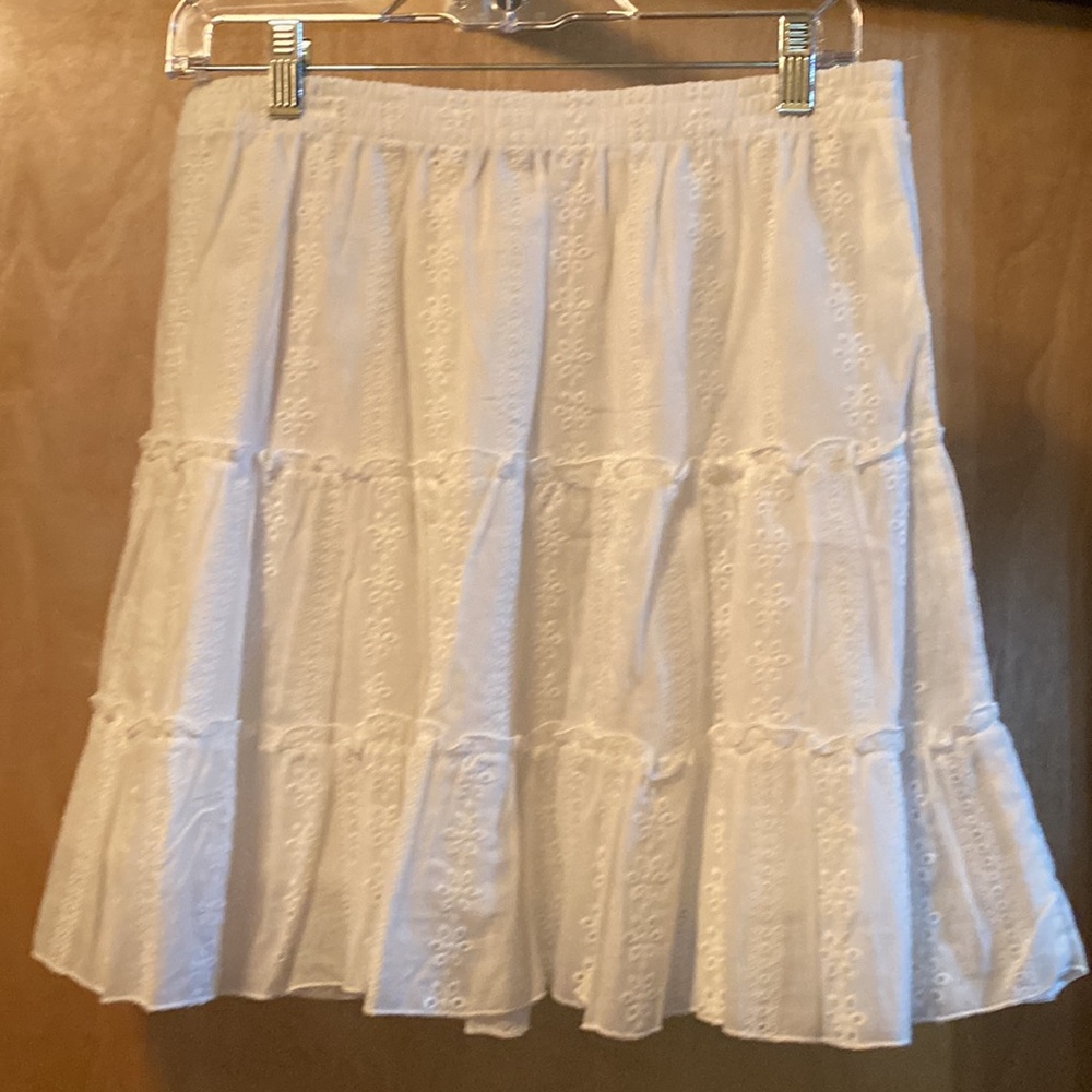 HVFVE white skirt; size L - Picture 4 of 7